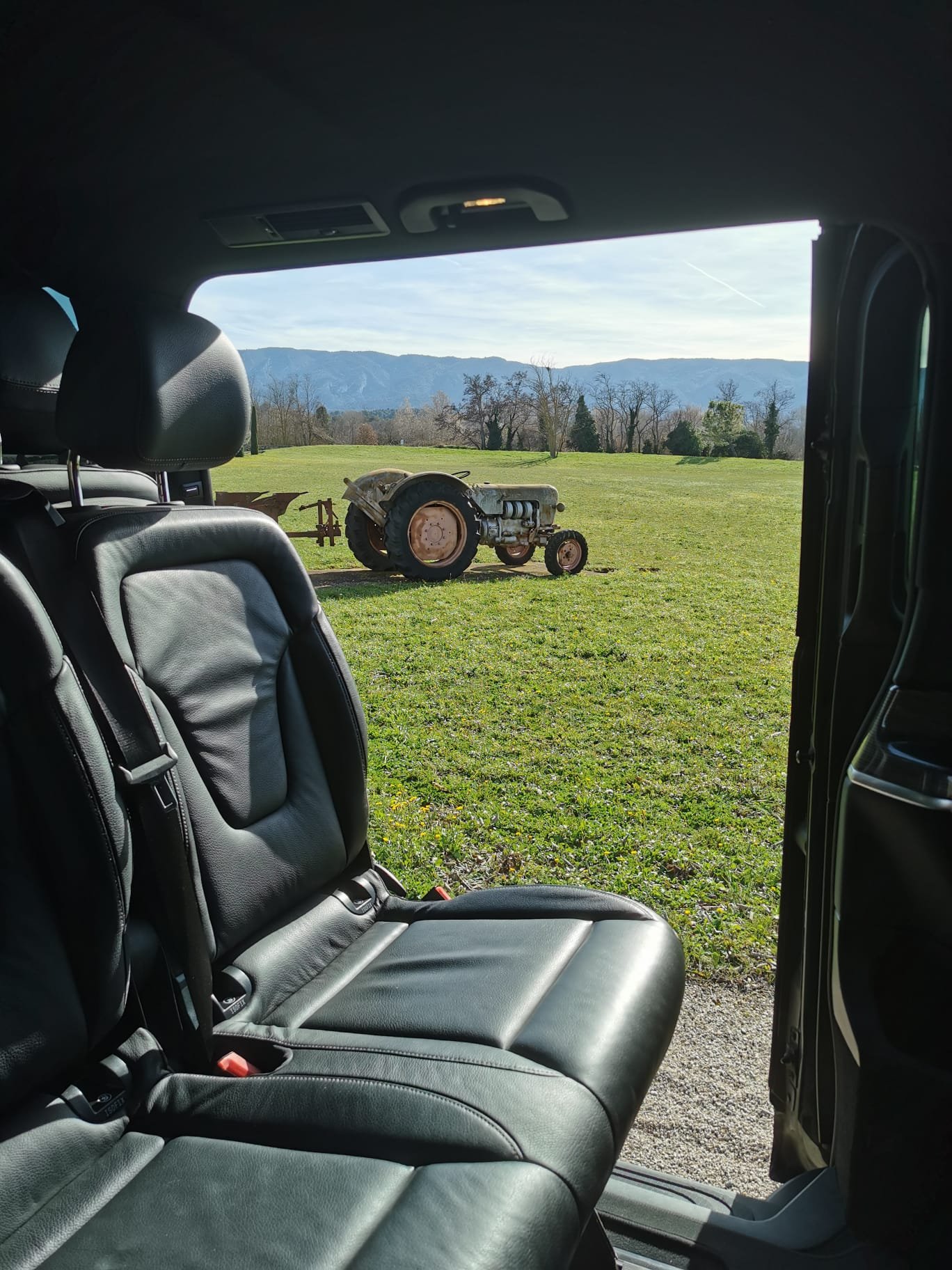Intérieur luxueux de notre van Mercedes
