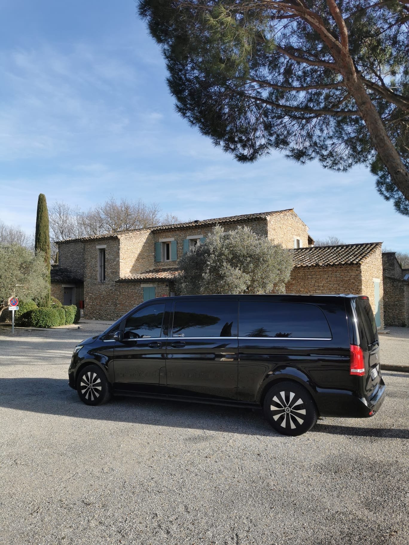 Van Mercedes mas provençal